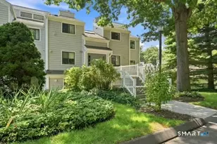 37 Rowayton Woods Dr, Norwalk, CT 06854 - Photo 1
