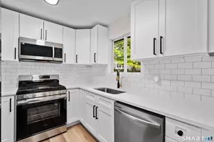 223 Thompson St, East Haven, CT 06513 - Photo 16