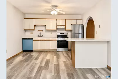 24 West Road #8, Ellington, CT 06029 - Photo 2