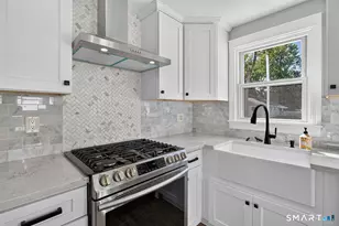 425 Judd St, Fairfield, CT 06824 - Photo 10