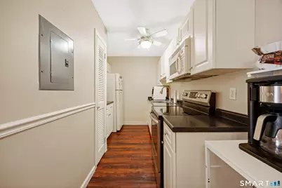 88 Woodland Drive #88, Cromwell, CT 06416 - Photo 6