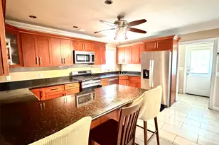 45 Cameo Ct, Stratford, CT 06614 - Photo 8