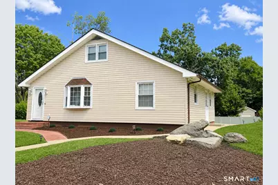 45 Cameo Court, Stratford, CT 06614 - Photo 2