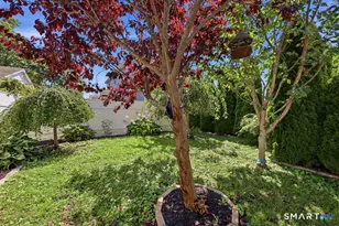 31 Center Ave, East Haven, CT 06512 - Photo 32