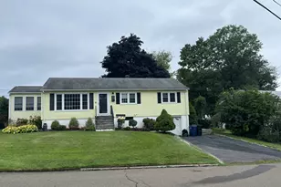 246 Beatrice Dr, West Haven, CT 06516 - Photo 1