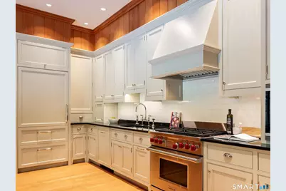 700 North Wilton Road, New Canaan, CT 06840 - Photo 6