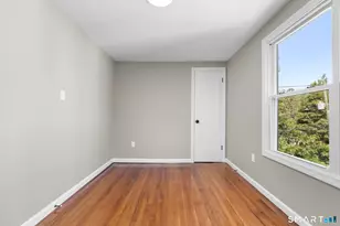 1025 Townsend Ave, New Haven, CT 06512 - Photo 24