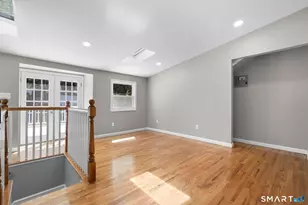 1025 Townsend Ave, New Haven, CT 06512 - Photo 16