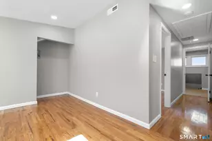 1025 Townsend Ave, New Haven, CT 06512 - Photo 18
