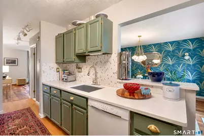 904 1/2 State Street #9, New Haven, CT 06511 - Photo 12