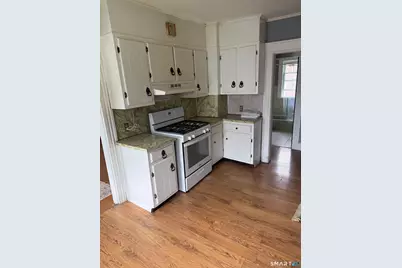 21 Ardmore Street #2nd fl, Fairfield, CT 06824 - Photo 10