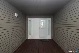 14 Harbour Close, New Haven, CT 06519 - Photo 2