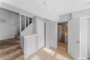 33 Evergreen Ave, Hamden, CT 06518 - Photo 30