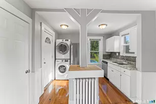 33 Evergreen Ave, Hamden, CT 06518 - Photo 6