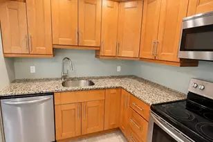 111 Stone Ridge Rd, Bridgeport, CT 06606 - Photo 2