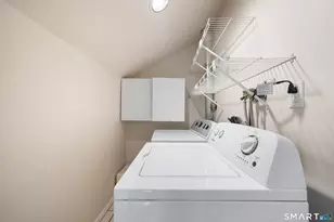 2437 Bedford St, Stamford, CT 06905 - Photo 16