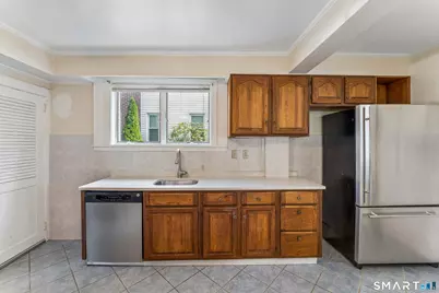 95 Orange Street, Stamford, CT 06902 - Photo 14