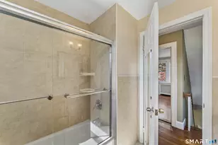 95 Orange St, Stamford, CT 06902 - Photo 30