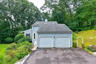 2004 Boston Post/Aka Rock Crest Rd, Guilford, CT 06437 - Photo 2
