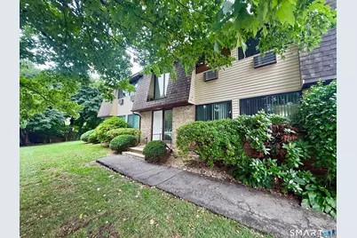 180 Colonial Road #B4, Stamford, CT 06906 - Photo 2