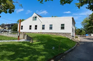 311 Racebrook Rd, Orange, CT 06477 - Photo 2