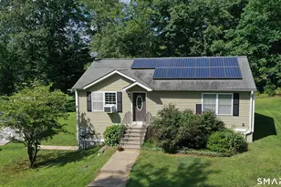 524 Christopher Way, Killingly, CT 06241 - Photo 1