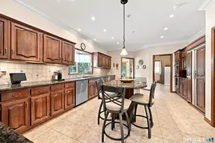8 Huntington Ln, New Fairfield, CT 06812 - Photo 14