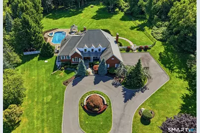 8 Huntington Lane, New Fairfield, CT 06812 - Photo 1