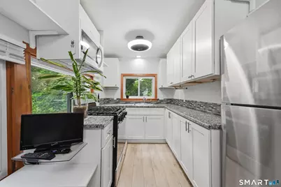 74 Great Quarter Road, Newtown, CT 06482 - Photo 8