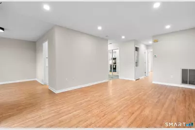 166 Old Brookfield Road #26D4, Danbury, CT 06811 - Photo 8