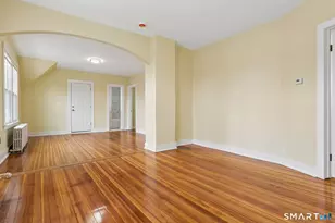 39 Grand St, Middletown, CT 06457 - Photo 4