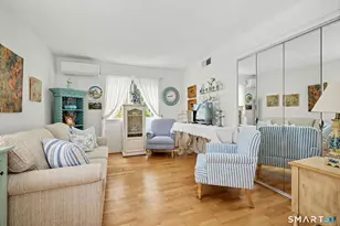 4 Heritage Circle, Southbury, CT 06488 - Photo 8