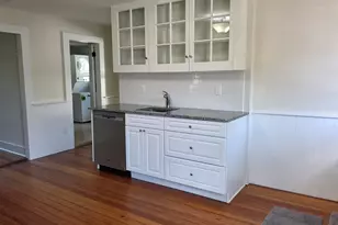17 John St, Branford, CT 06405 - Photo 8