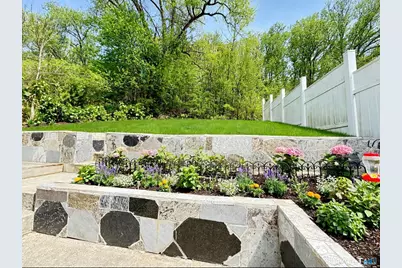 1109 East Main Street, Waterbury, CT 06705 - Photo 10