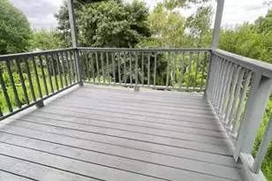 21 Bosse Rd, Waterbury, CT 06704 - Photo 6