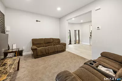 12 Columbus Avenue, Meriden, CT 06451 - Photo 4