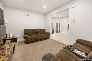 12 Columbus Ave, Meriden, CT 06451 - Photo 4
