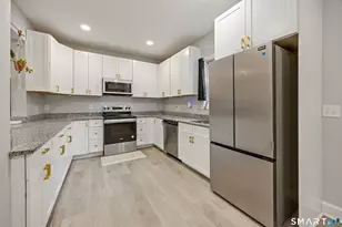 12 Columbus Ave, Meriden, CT 06451 - Photo 12