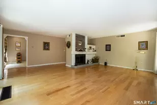 25 Mallard Dr, Farmington, CT 06001 - Photo 6
