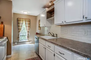25 Mallard Dr, Farmington, CT 06001 - Photo 10
