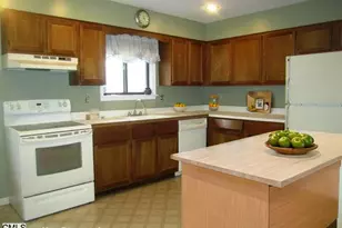 120 Homestead Ln, Brookfield, CT 06804 - Photo 4
