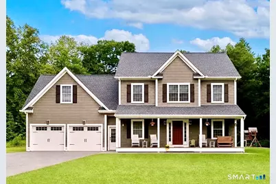 81 Evergreen Crossing, New Hartford, CT 06057 - Photo 2
