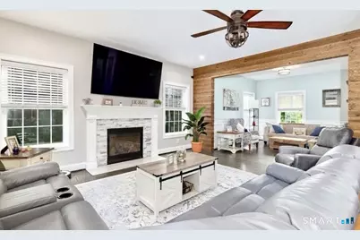 81 Evergreen Crossing, New Hartford, CT 06057 - Photo 6
