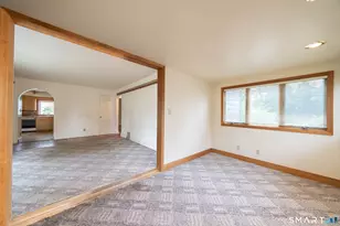 8 Sailors Ln, Milford, CT 06460 - Photo 10