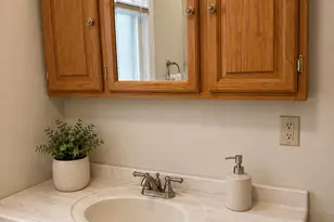 185 Alden Ave, New Haven, CT 06515 - Photo 8