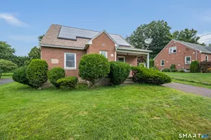 37 Ticonderoga Dr, Torrington, CT 06790 - Photo 2
