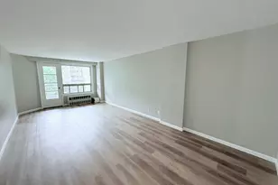 71 Strawberry Hill Ave, Stamford, CT 06902 - Photo 10