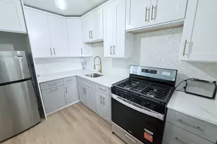 71 Strawberry Hill Ave, Stamford, CT 06902 - Photo 8