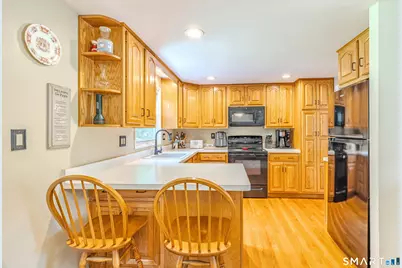 21 Kanter Drive, Vernon, CT 06066 - Photo 8