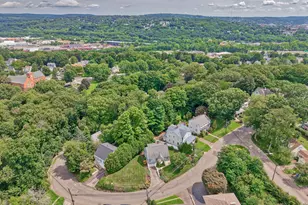 169 Circuit Ave, Waterbury, CT 06708 - Photo 2